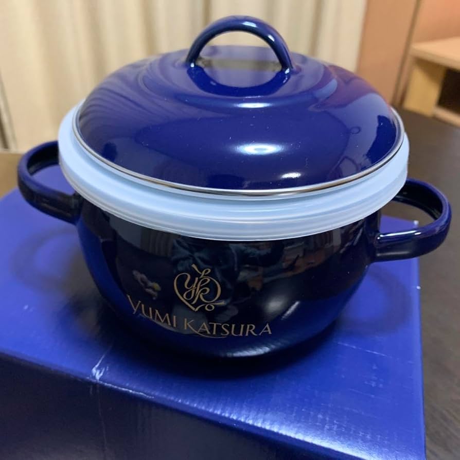 Amazon.co.jp: YUMI KATSURA ホーロー鍋 小 両手鍋 : ホーム